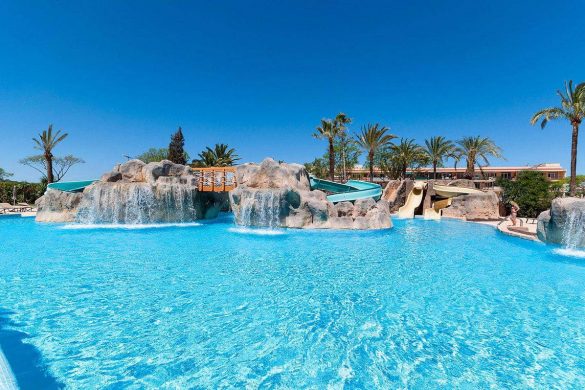 mallorca-barbados-zwembad-met-glijbaan mallorca-barbados-zwembad-met-glijbaan