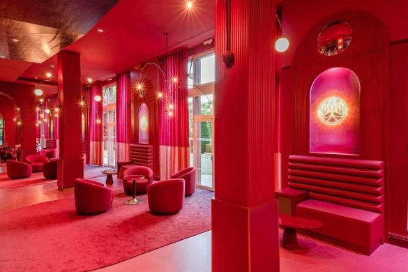 met-kinderen-naar-grand-magic-hotel