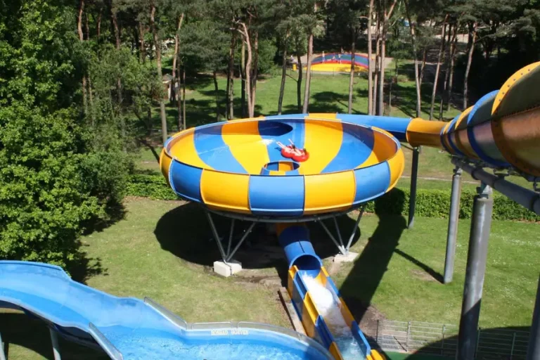 aquapark-molecaten-bosbad-hoeven