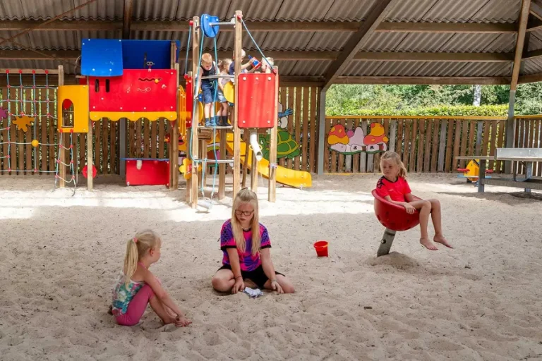 indoorspeeltuin-molecaten-park-t-hout