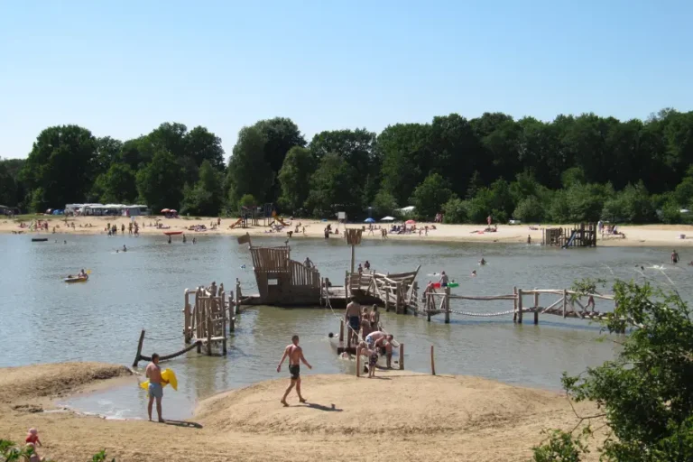 kindvriendelijke-camping-witterzomer-recreatiemeer