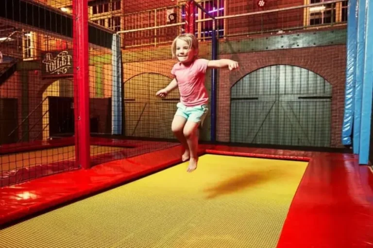 met-kinderen-center-parcs-huttenheugte