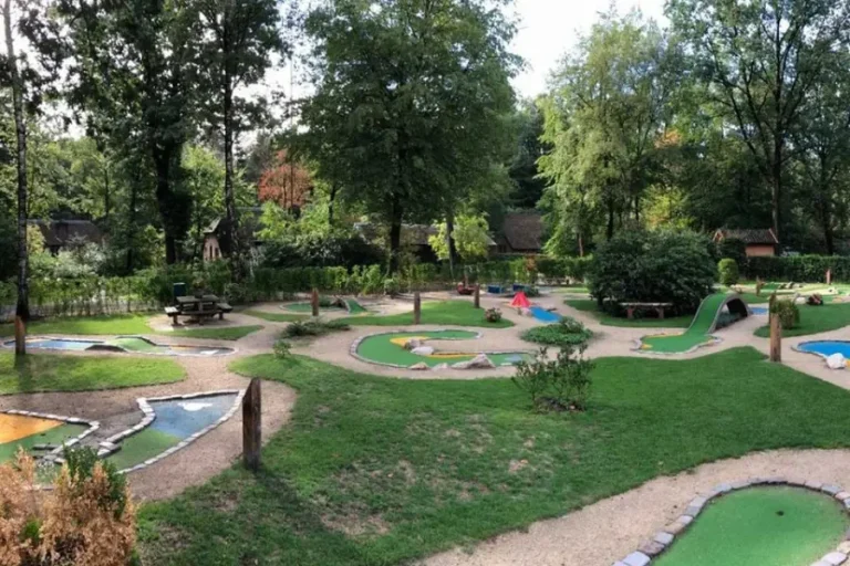 met-kinderen-naar-molecaten-de-leemkule